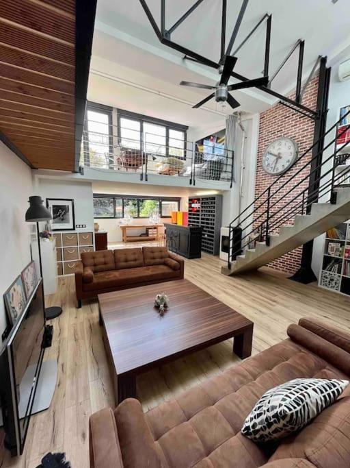 Rare ! Loft Atypique Centre-Ville Parking Jardin 랭스 외부 사진